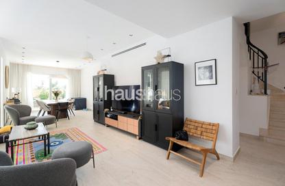 Villa - 4 Bedrooms - 4 Bathrooms for sale in Springs 10 - The Springs - Dubai