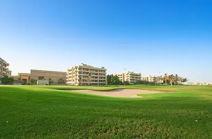 شقة - غرفة نوم - 2 حمامات للبيع في شقق الجولف - قرية الحمرا - رأس الخيمة