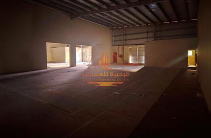 Warehouse - Studio - 1 Bathroom for rent in Industrial Building 13 - Industrial Area 13 - Sharjah Industrial Area - Sharjah
