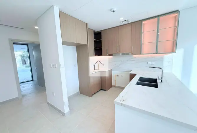129736842 - Property Image 3