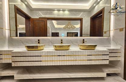 Villa - 5 Bedrooms - 7 Bathrooms for sale in Al Mowaihat 2 - Al Mowaihat - Ajman Villa - 5 Bedrooms - 7 Bathrooms for sale in Al Mowaihat 2 - Al Mowaihat - Ajman