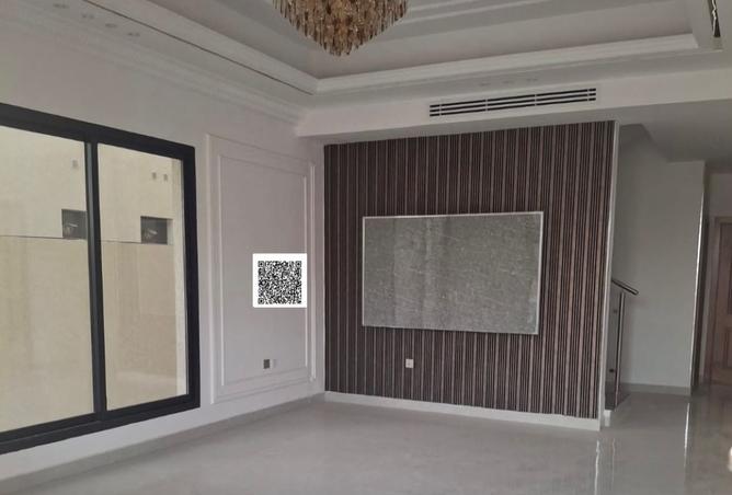 135182489 - Property Image 2