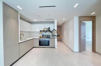 Apartment - 2 - 2 for rent in Binghatti Pinnacle - Dubai Healthcare City 2 - Al Jaddaf - Dubai