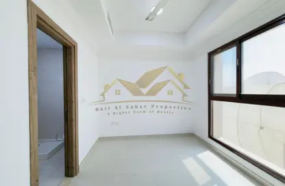 Apartment - 1 Bedroom - 2 Bathrooms for rent in Al Souk Al Kabeer - Bur Dubai - Dubai