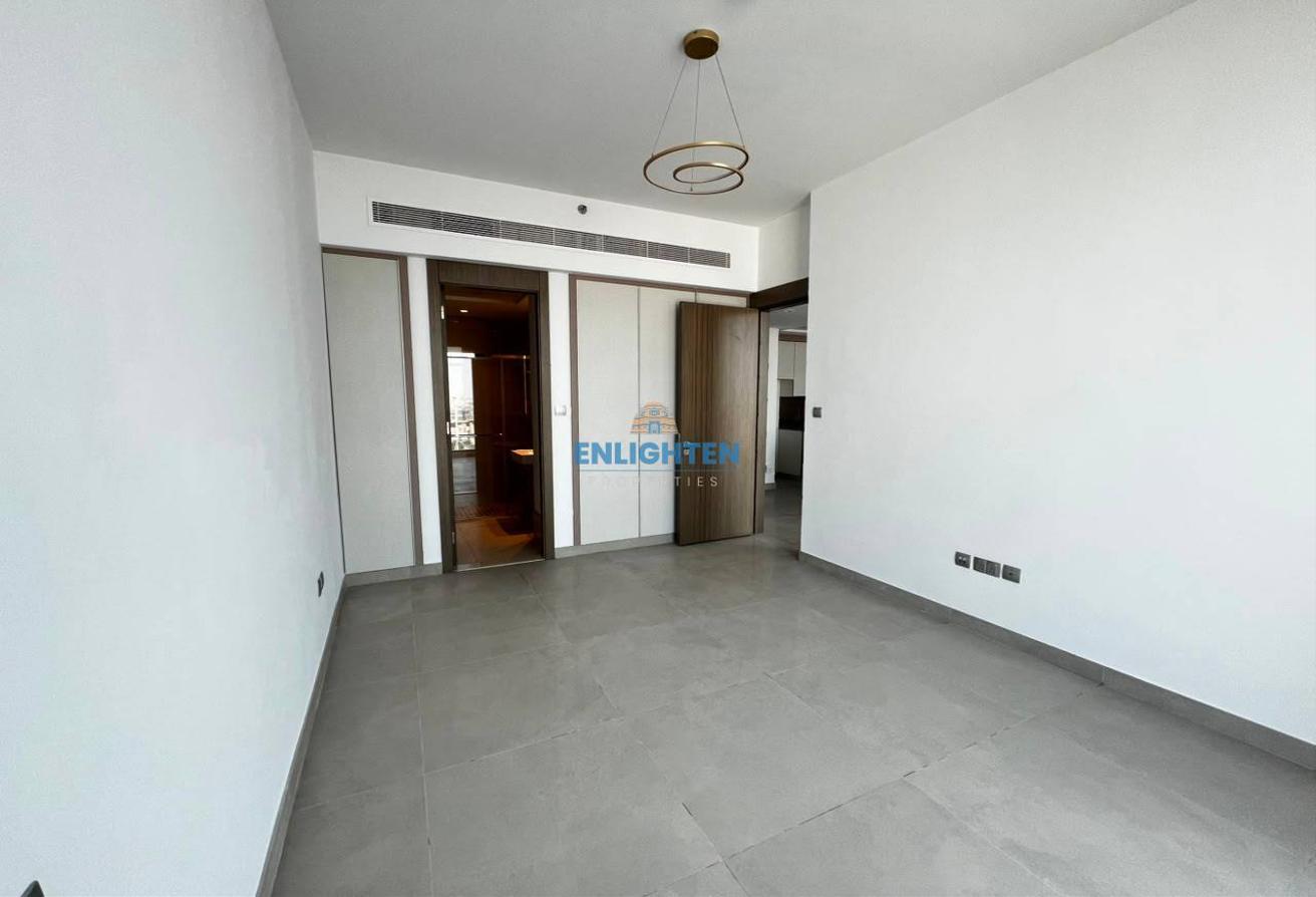 Luxury 1BHK | Un-Furnished | Blue Bell JVC photo 4
