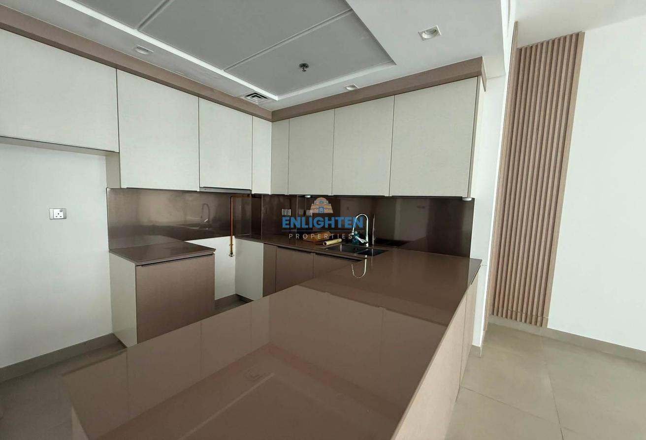 Luxury 1BHK | Un-Furnished | Blue Bell JVC photo 6
