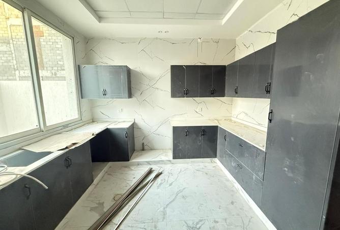 137868268 - Property Image 3