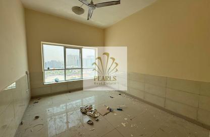Apartment - 2 Bedrooms - 2 Bathrooms for rent in Al Rashidiya Towers - Ajman Downtown - Ajman
