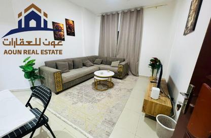 Apartment - 1 Bedroom - 2 Bathrooms for rent in Al Khan 5 building - Al Khan - Sharjah