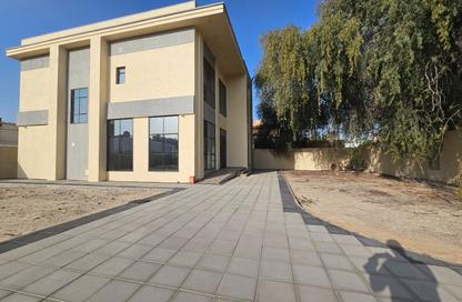 Villa - 5 Bedrooms - 7 Bathrooms for rent in Al Manara - Dubai