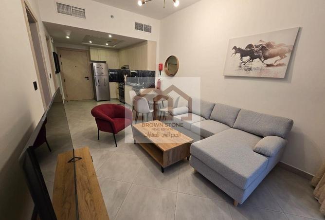 98704314 - Property Image 3