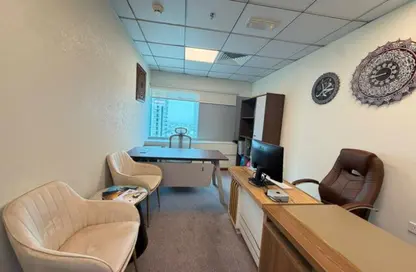 مركز أعمال - استوديو - 3 حمامات للايجار في خليج آيريس - الخليج التجاري - دبي