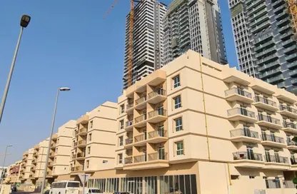 Apartment - 1 Bathroom for rent in May Residence 4 - May Residence - District 10 - Jumeirah Village Circle - Dubai