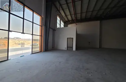 مستودع - استوديو - 1 حمام للايجار في أم الثعوب - أم القيوين