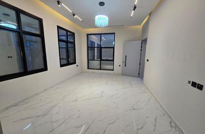 Villa - 5 Bedrooms - 7 Bathrooms for sale in Al Yasmeen 1 - Al Yasmeen - Ajman