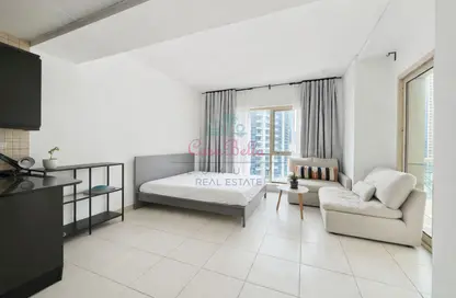 Apartment - 1 Bathroom for rent in The Royal Oceanic - Dubai Marina - Dubai