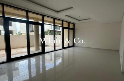 Townhouse - 3 Bedrooms - 4 Bathrooms for rent in Phoenix - Damac Hills - Dubai