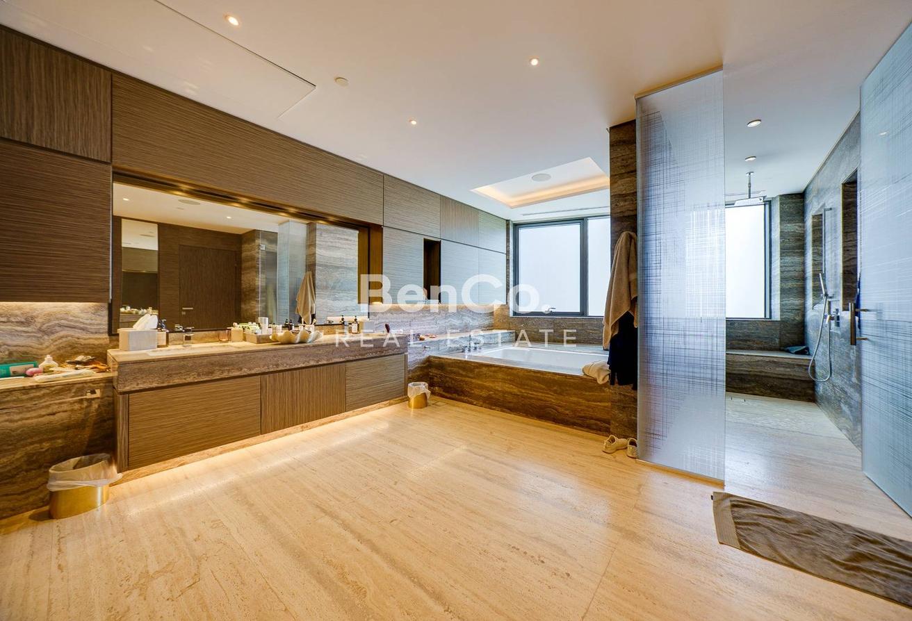 Unfurnished | Burj Canal View | Prime Location photo 16