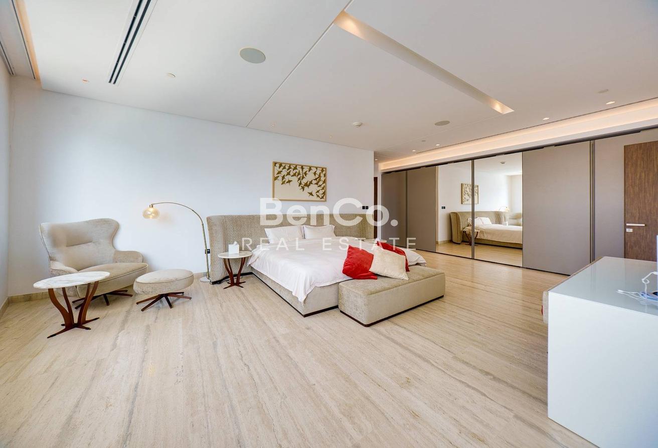 Unfurnished | Burj Canal View | Prime Location photo 7