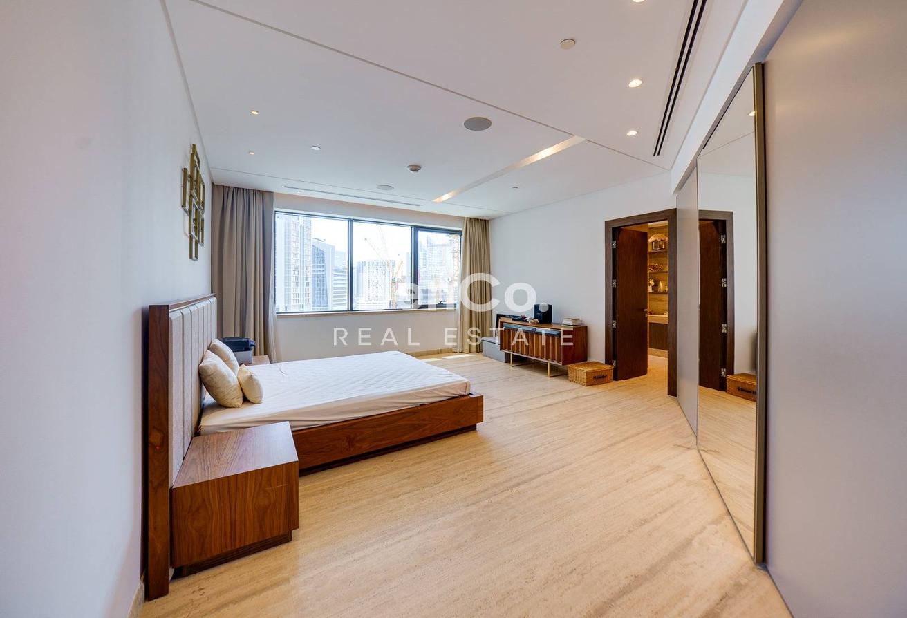 Unfurnished | Burj Canal View | Prime Location photo 8