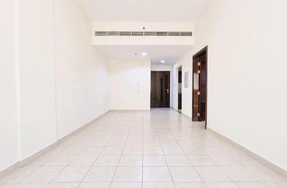 Apartment - 1 Bedroom - 2 Bathrooms for rent in Al Muteena - Deira - Dubai