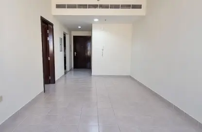 Apartment - 1 Bedroom - 2 Bathrooms for rent in Al Muteena - Deira - Dubai