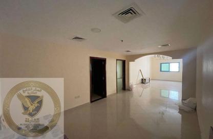 Apartment - 1 Bedroom - 2 Bathrooms for rent in Al Majaz 3 - Al Majaz - Sharjah Apartment - 1 Bedroom - 2 Bathrooms for rent in Al Majaz 3 - Al Majaz - Sharjah