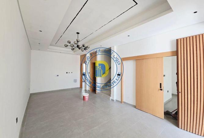 67440887 - صورة العقار 3