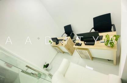 Office Space - Studio - 1 Bathroom for rent in Red Avenue - Al Garhoud - Dubai