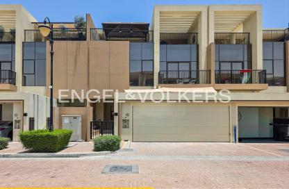 Townhouse - 4 Bedrooms - 5 Bathrooms for rent in Sevilla Village - Victory Heights - Dubai Sports City - Dubai