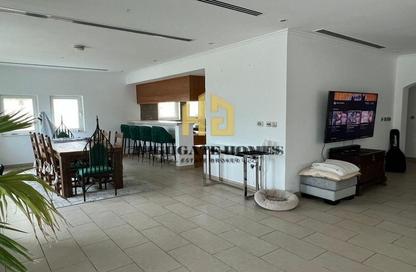 Villa - 3 - 4 for rent in Jumeirah Park - Dubai Villa - 3 - 4 for rent in Jumeirah Park - Dubai