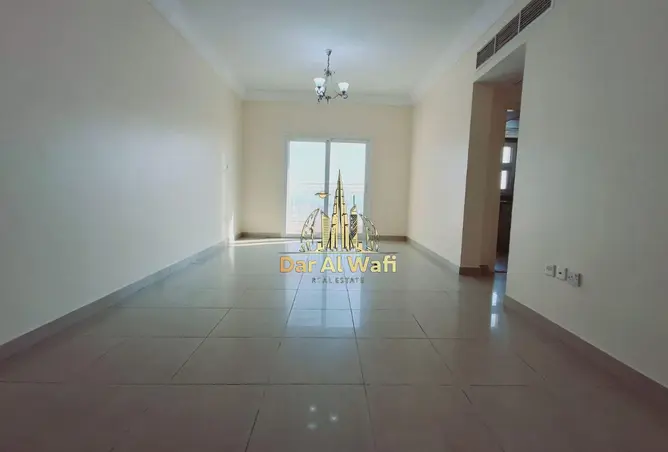 121554489 - Property Image 3
