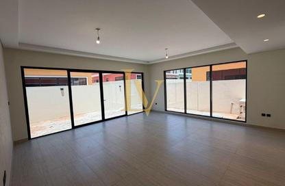 Townhouse - 5 - 6 for rent in Portofino - Damac Lagoons - Dubai