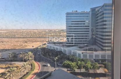 Shop - Studio for rent in IT Plaza - Dubai Silicon Oasis - Dubai