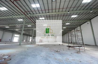 Warehouse - Studio - 2 Bathrooms for rent in Umm Al Thuoob - Umm Al Quwain