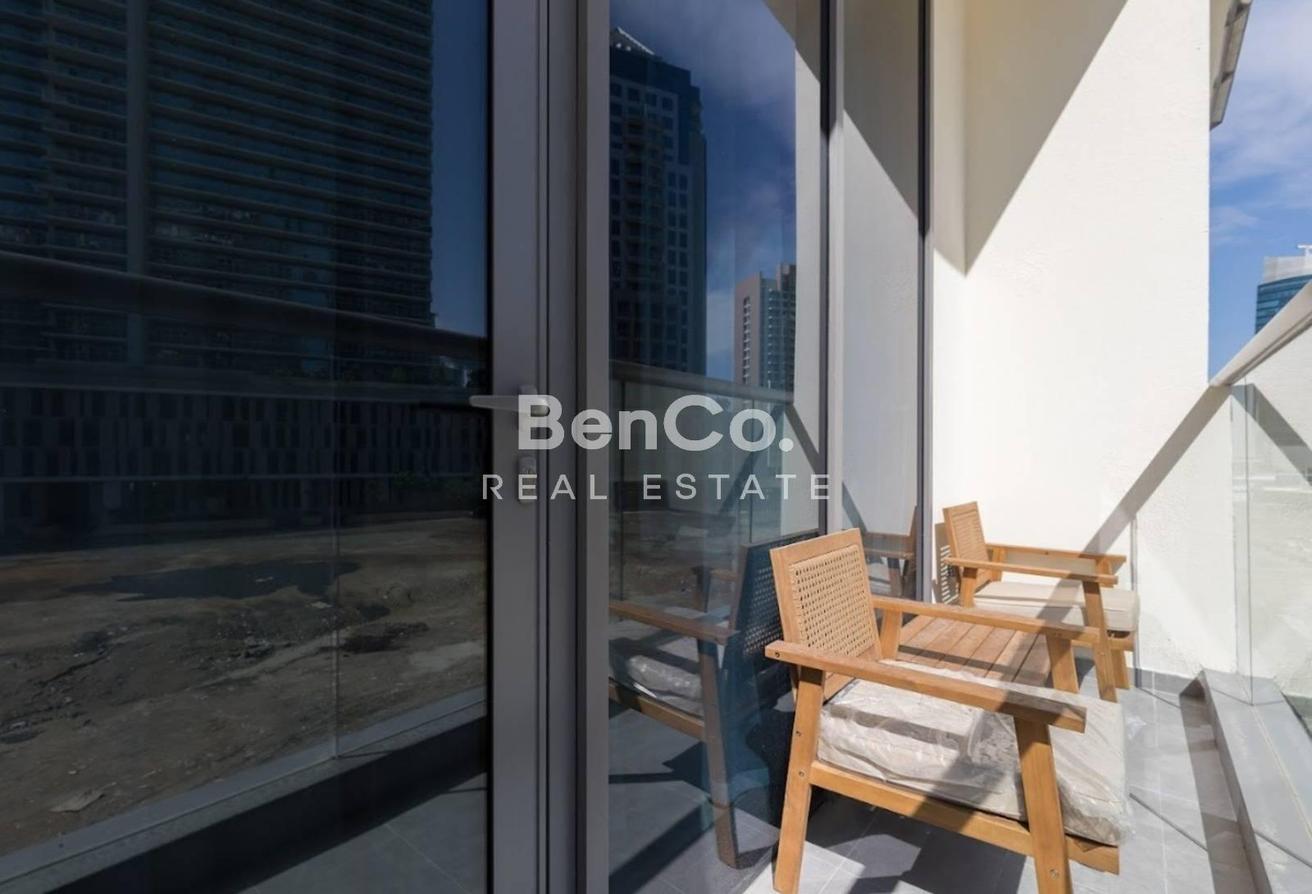 Luxury Furnished Studio | Vacant | Multiple Cheque photo 8