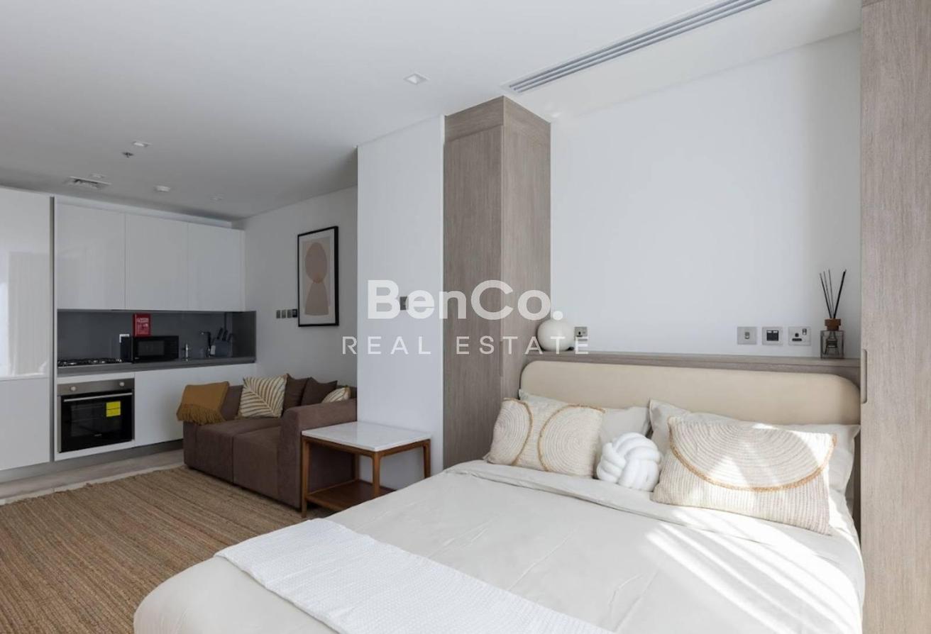 Luxury Furnished Studio | Vacant | Multiple Cheque photo 7
