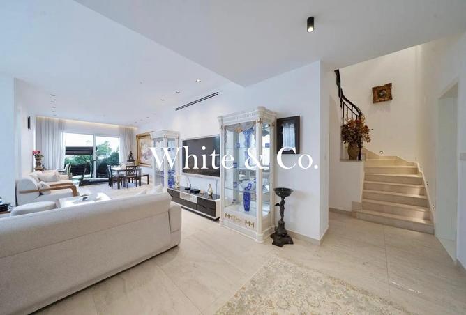104687698 - Property Image 2