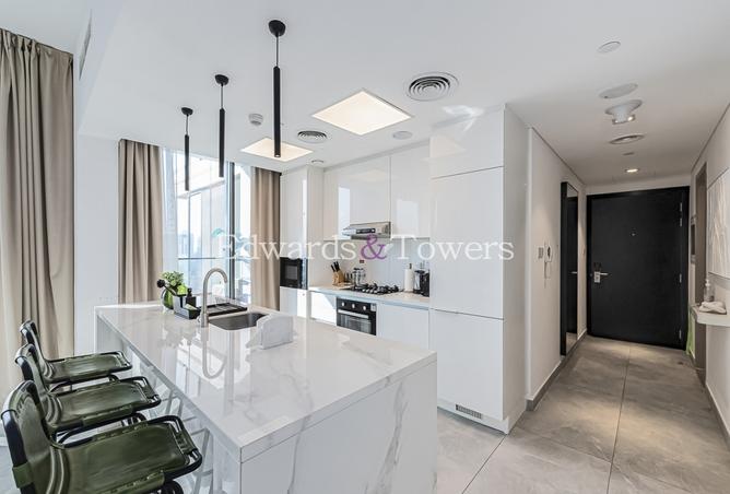 Exclusive | Fully Furnished | Modern | 1 Bedroom photo 2