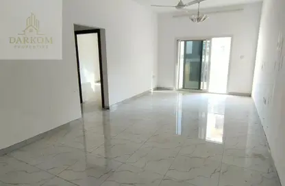 شقة - 2 غرف نوم - 2 حمامات للايجار في 3 المويهات - المويهات - عجمان