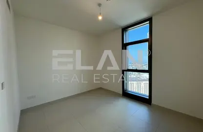 شقة - 2 غرف نوم - 2 حمامات للايجار في برج التاج - وسط مدينة دبي - دبي