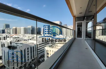 شقة - 2 غرف نوم - 3 حمامات للايجار في يونايتد سكوير - الخالدية - أبوظبي شقة - 2 غرف نوم - 3 حمامات للايجار في يونايتد سكوير - الخالدية - أبوظبي