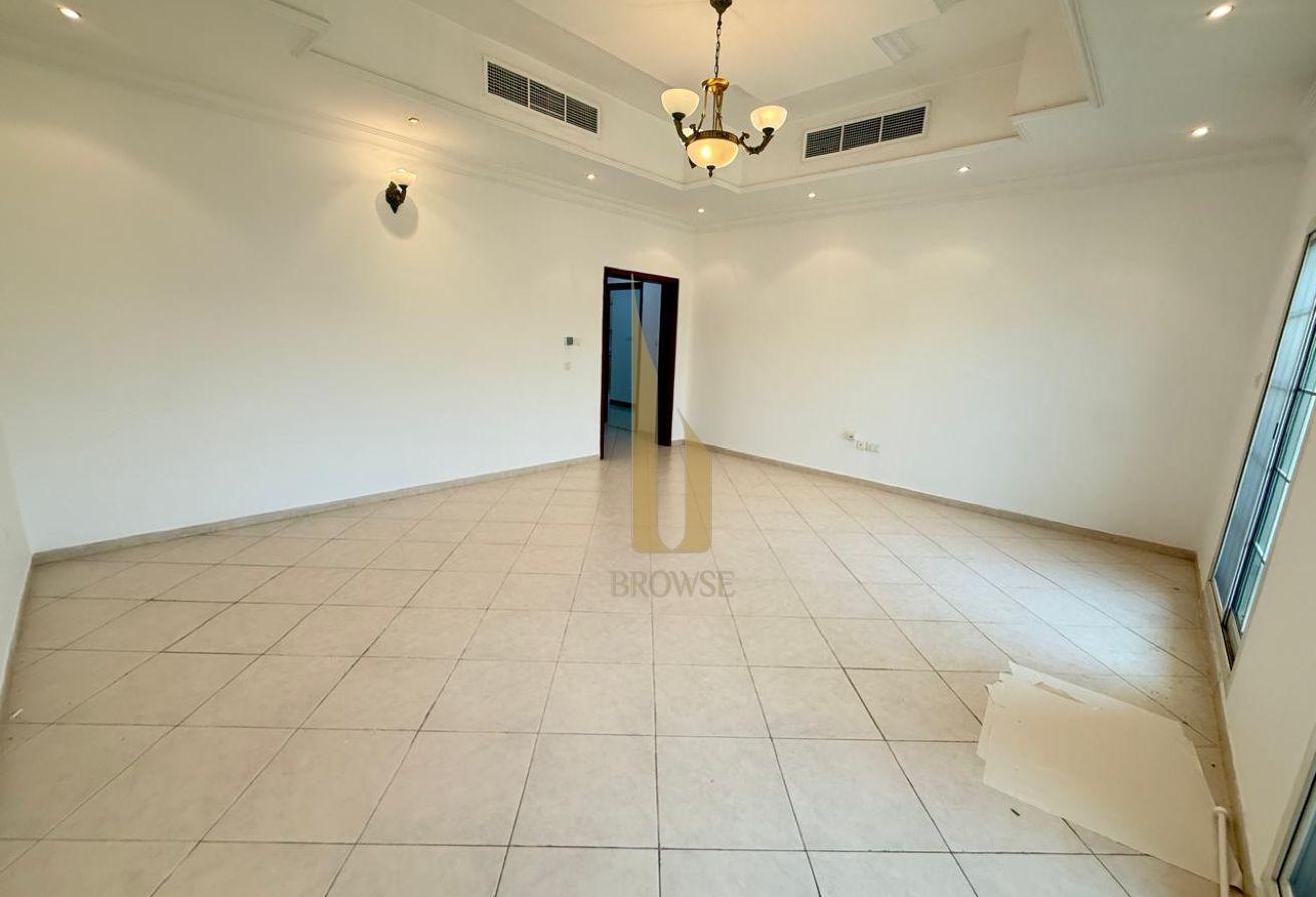 COMPOUND WITH AMENITIES OUTSIDE SEATING AREA photo 11