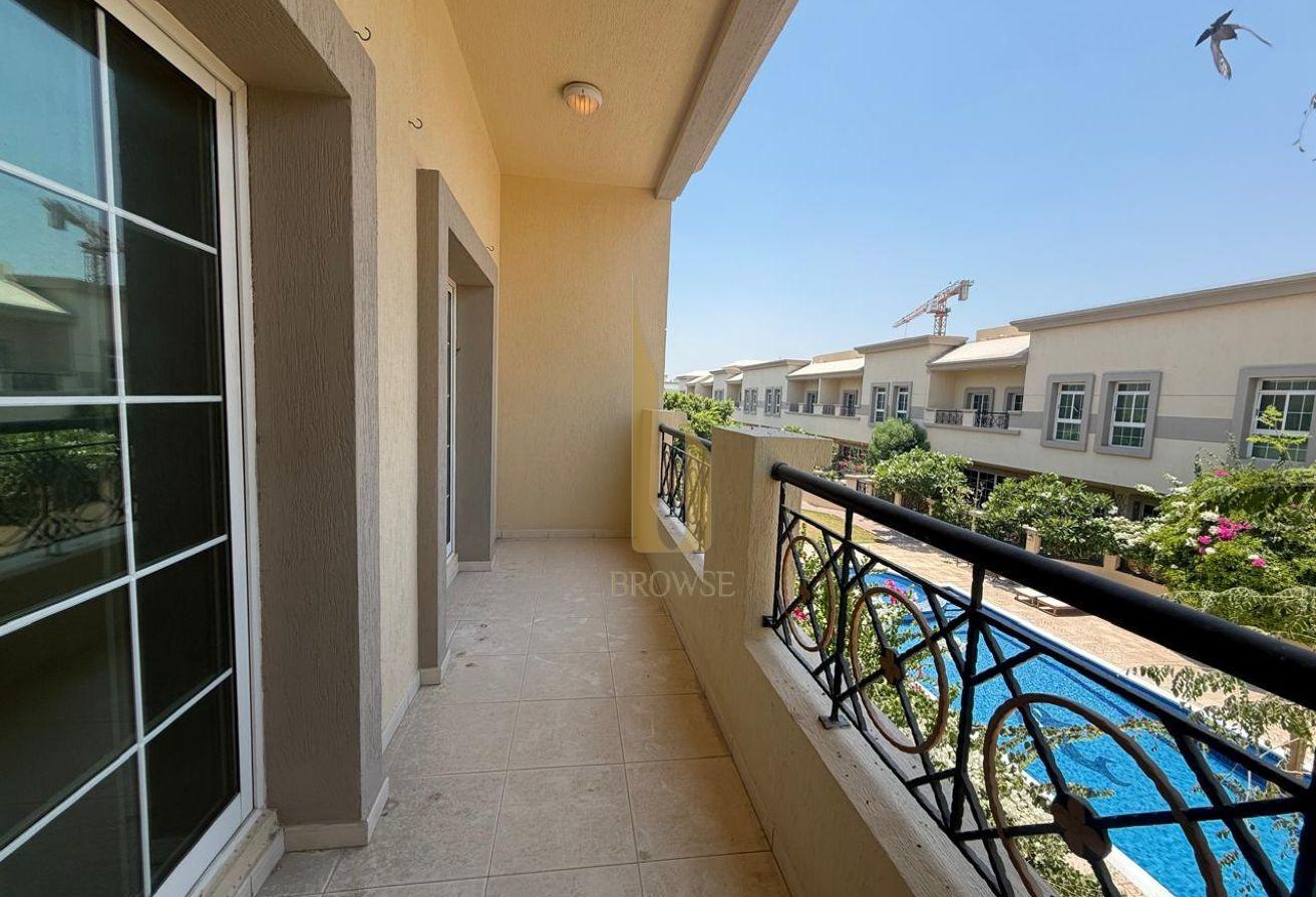 COMPOUND WITH AMENITIES OUTSIDE SEATING AREA photo 29