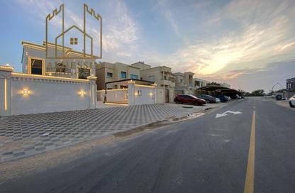 Villa - 5 Bedrooms - 7 Bathrooms for sale in Al Mowaihat 1 - Al Mowaihat - Ajman