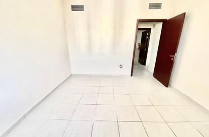 Apartment - 1 Bedroom - 2 Bathrooms for rent in Muwailih Building - Muwaileh - Sharjah