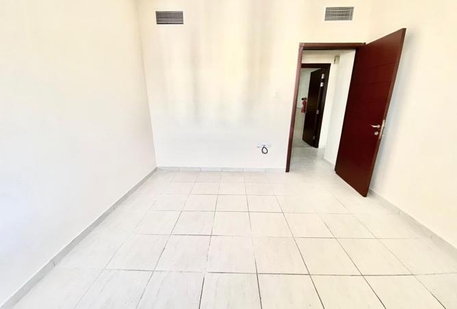 129738205 - Property Image 3