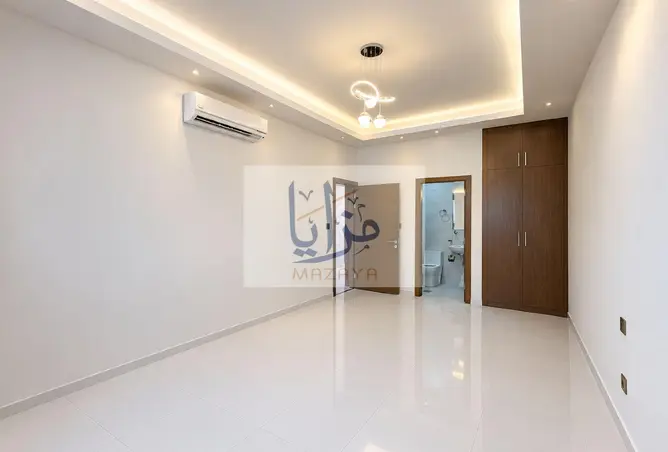 154594937 - Property Image 3