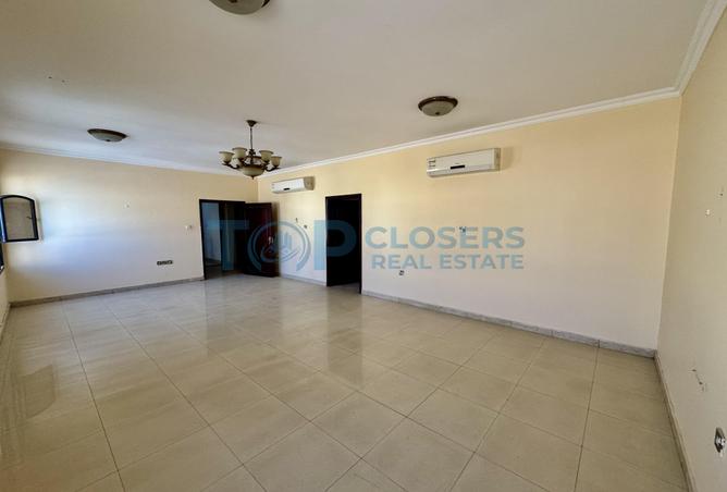 53572395 - Property Image 3