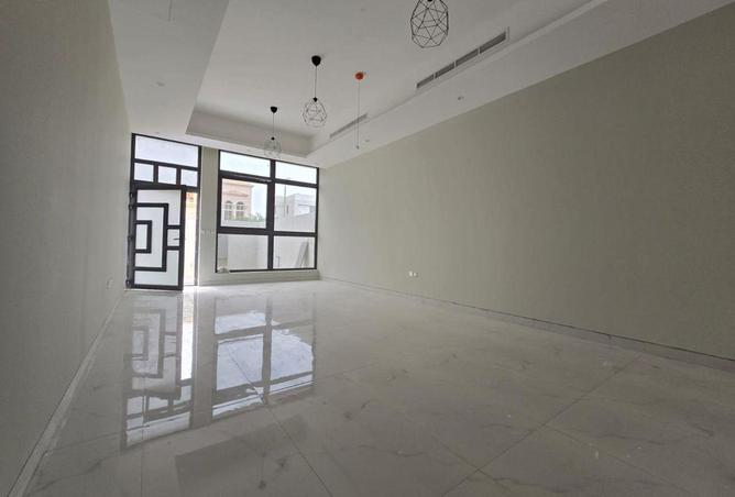 93161125 - صورة العقار 2